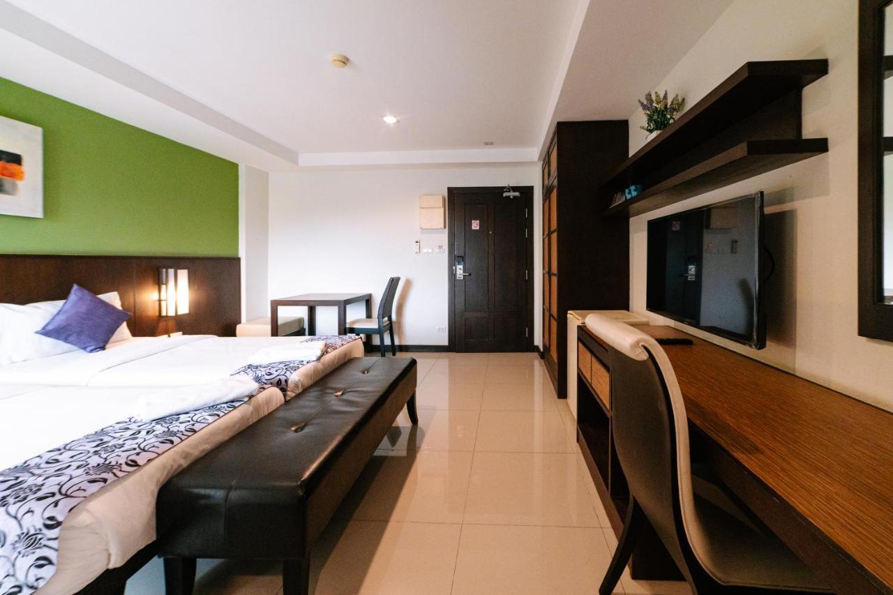 Ratana Hotel Sakdidet, Phuket Town Extérieur photo