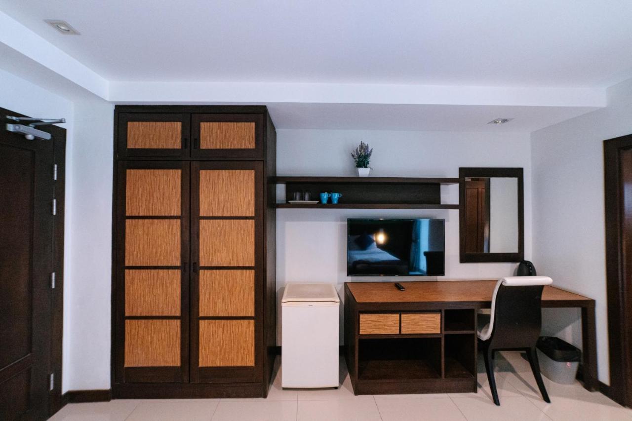 Ratana Hotel Sakdidet, Phuket Town Extérieur photo