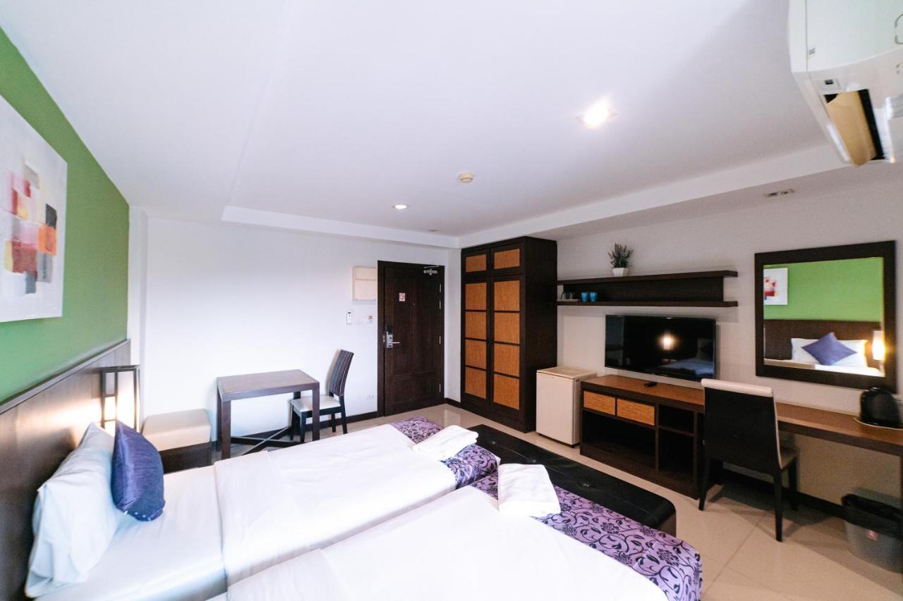 Ratana Hotel Sakdidet, Phuket Town Extérieur photo