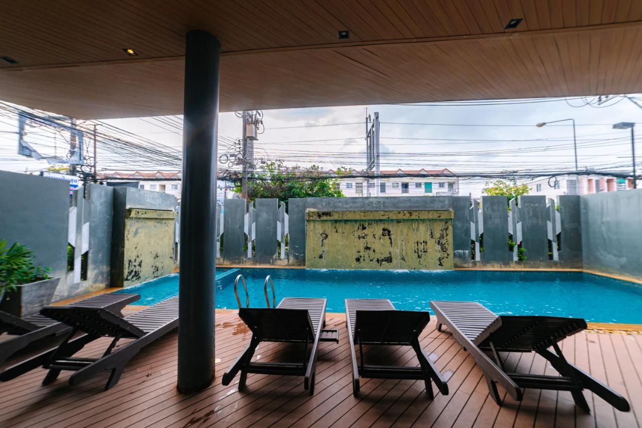 Ratana Hotel Sakdidet, Phuket Town Extérieur photo